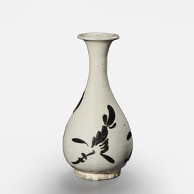 Chinese Northern Song Dynasty Cizhou kiln white ground black flower jade pot spring vase