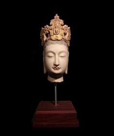 Chinese Tang Dynasty white marble painted Buddha head