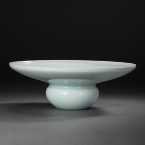 Chinese Southern Song Dynasty Hutian Kiln Green Glaze Slag Bucket