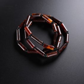 Chinese Liao Dynasty Agate Necklace
