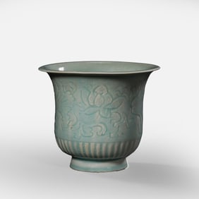 Chinese Southern Song Dynasty Hutian kiln green glaze flower pattern cup