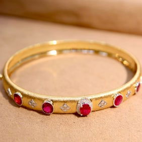 CGRL 18K gold diamond bracelet with Burmese ruby