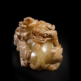 Rare Hetian jade evil-repelling beast from 200 BC
