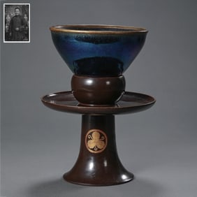 A blue-glazed gold-covered cup from the Jian kiln in the Song Dynasty, AD 960 or later