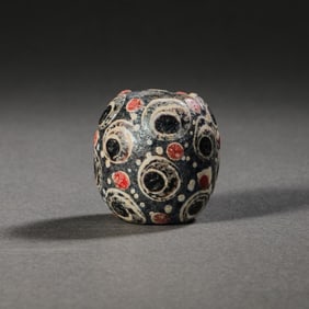 Gold and gemstone necklace from Western Asia, circa 300 AD