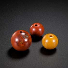Tang Dynasty 8th century agate beads