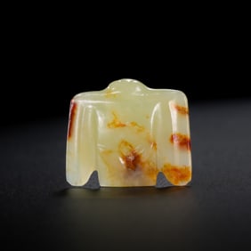 Neolithic Hongshan Culture 4th to 3000 AD Yellow Jade Owl