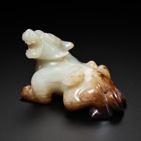 Hetian jade beast from the Han Dynasty, 100-200 BC