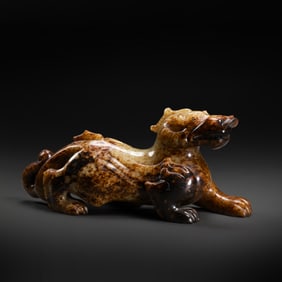 Hetian jade beast from the Han Dynasty, 100-200 BC