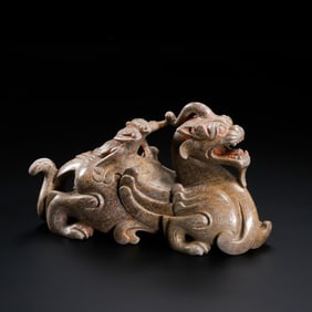 Hetian jade beast from the Han Dynasty, 100-200 BC