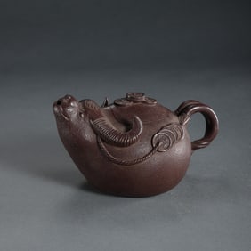 18th-20th century Chinese purple clay teapot