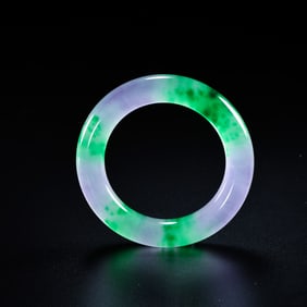 Jadeite bracelet from the 18th and 19th centuries