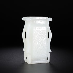 A 17th-18th century Hetian white jade Ruyi flower vase