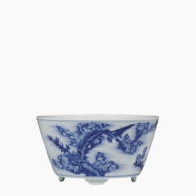 17th and 18th century blue and white flowerpot with the motif of "magpie on plum blossom"