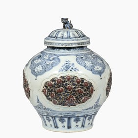 Ming Wanli blue and white underglaze red plastic lid jar