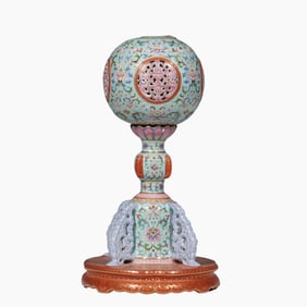 Qing Dynasty Qianlong Green Ground Famille Rose Four-window Incense Burner