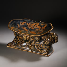 Cizhou kiln embroidered pillow from the Song Dynasty