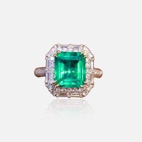 GRC 18K Gold Diamond Inlaid Natural Emerald Ring