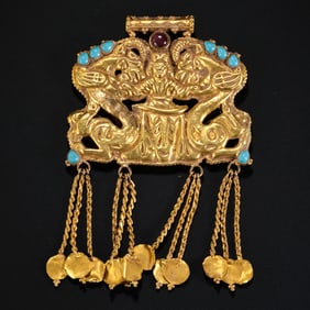 PURE GOLD JEWELRY FROM ANCIENT PERSIA, 1000 AD OR EARLIER