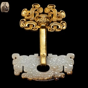 CHINESE HAN DYNASTY GOLD-PLATED JADE PENDANT