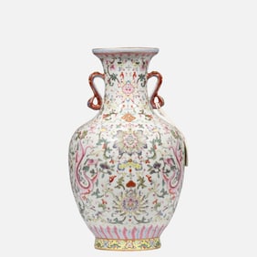 CHINESE QING DYNASTY JIAQING PERIOD FAMILLE ROSE DRAGON-PATTERNED DOUBLE-HANDLED VASE