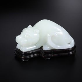 CHINESE QING DYNASTY HETIAN WHITE JADE AUSPICIOUS BEAST