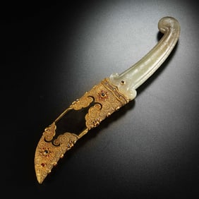 PURE GOLD AND HETIAN JADE INLAID GEMSTONE KNIFE FROM THE QING DYNASTY, CHINA