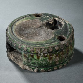 CHINESE TANG DYNASTY GREEN GLAZE INKSTONE