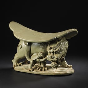 CHINESE SONG DYNASTY CELADON PILLOW