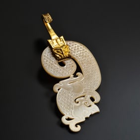 CHINESE HAN DYNASTY GOLD-PLATED JADE DRAGON BELT HOOK