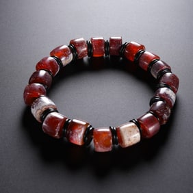 AGATE BRACELET FROM THE WESTERN ZHOU DYNASTY