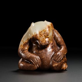 CHINESE HAN DYNASTY WHITE JADE BEAR