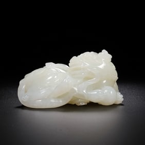CHINESE QING DYNASTY HETIAN WHITE JADE AUSPICIOUS BEAST