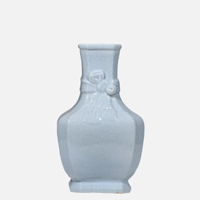 CHINESE QING DYNASTY QIANLONG PERIOD CELADON GLAZE ICE CRACKLE VASE