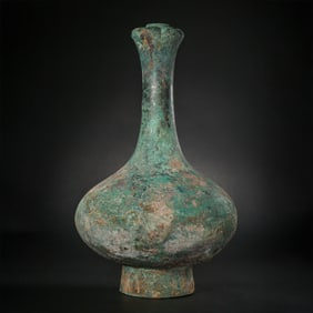 CHINESE WARRING STATES PERIOD BRONZE LONG-NECKED VASE