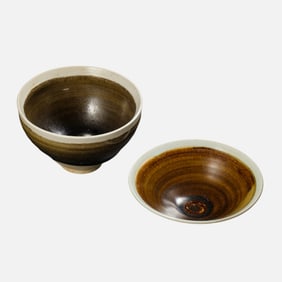 A PAIR OF CHINESE SONG DYNASTY CUPS
