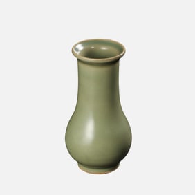 CHINESE SONG DYNASTY CELADON VASE
