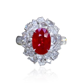 CGRL 18KGOLD DIAMOND AND RUBY RING