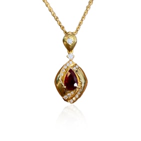 CGRL 18KGOLD DIAMOND AND RUBY NECKLACE