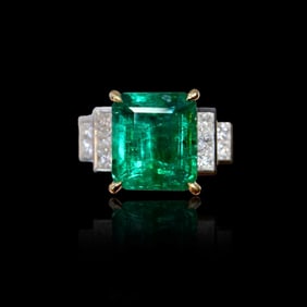 CGRL 18KGOLD DIAMOND AND EMERALD GEMSTONE RING