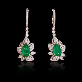CGRLA PAIR18KGOLD DIAMOND INLAID NATURAL EMERALD EARRINGS