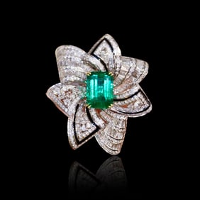 CGRL 18KGOLD DIAMOND AND EMERALD GEMSTONE RING/NECKLACE