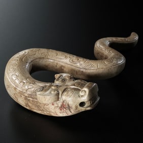 Jade dragon from the Han Dynasty in China, 2nd-3rd century AD