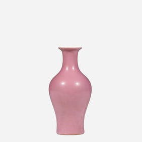 A 17th-century Chinese Qing Dynasty rouge-red glazed bottle