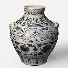Large blue-and-white porcelain jar with dragon design and double handles, dating from the Yuan