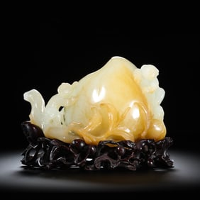 18th century, Qing Dynasty, China, Hetian white jade peach ornament