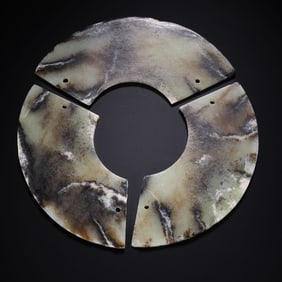 Jade pendants from the Qijia Culture, dating back 3500-4300 years.