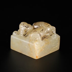 Hetian jade tiger-shaped seal from the Warring States period (1st-2nd century BC)
