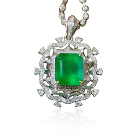 CGRL 18K Gold Diamond and Natural Emerald Pendant