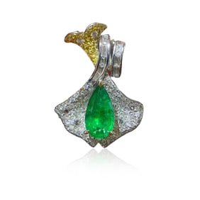 CGRL 18K Gold Diamond and Natural Emerald Pendant